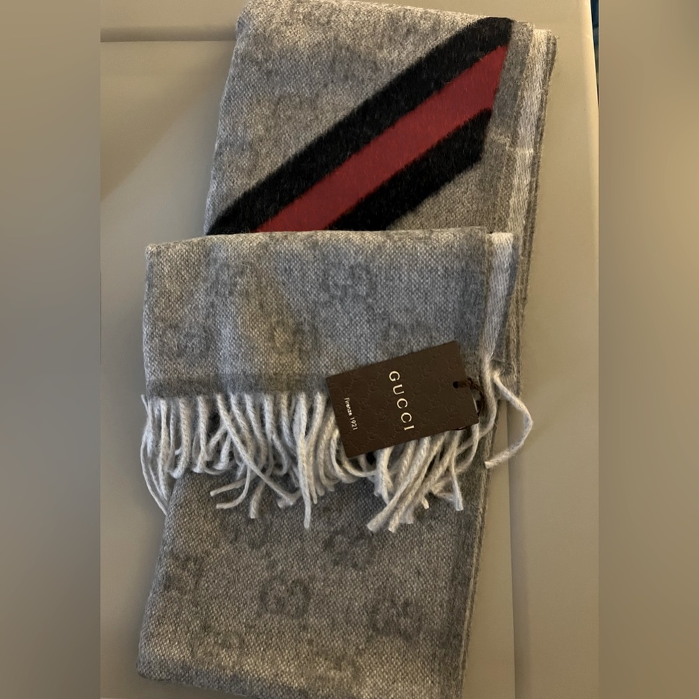 GUCCI Wool Scarf
